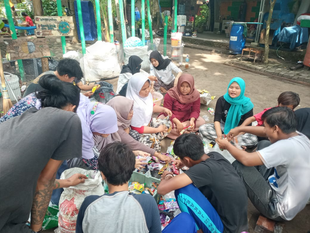 Rumah Literasi Hijau Activity 2